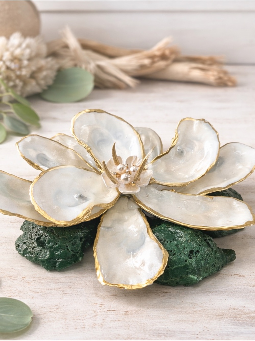 White and Gold oyster shell Magnolia